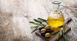 Evo kako prepoznati pravo maslinovo ulje
